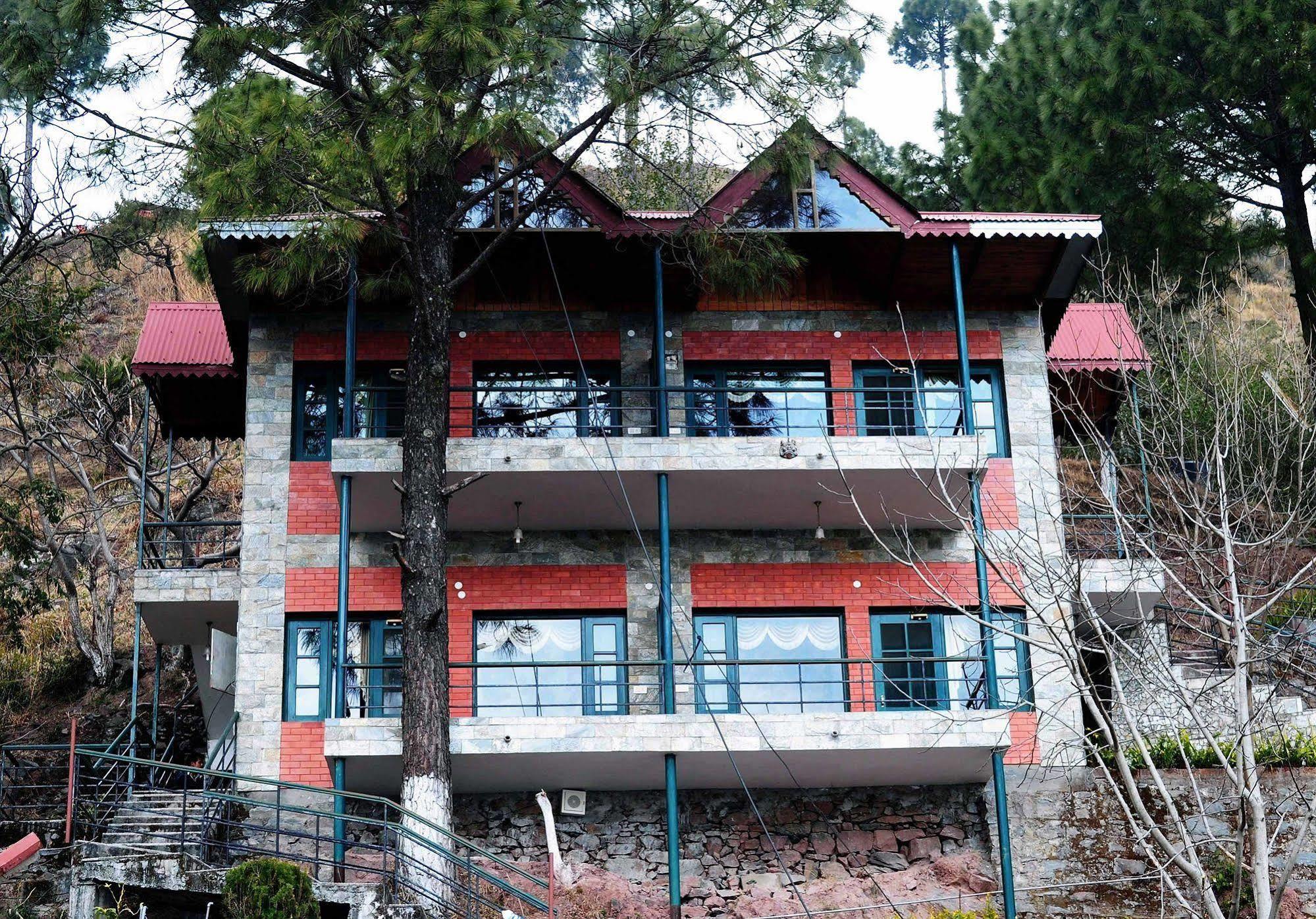 Winnies Holiday Inn Kasauli Extérieur photo