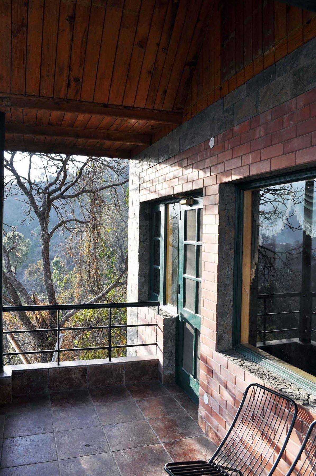 Winnies Holiday Inn Kasauli Extérieur photo